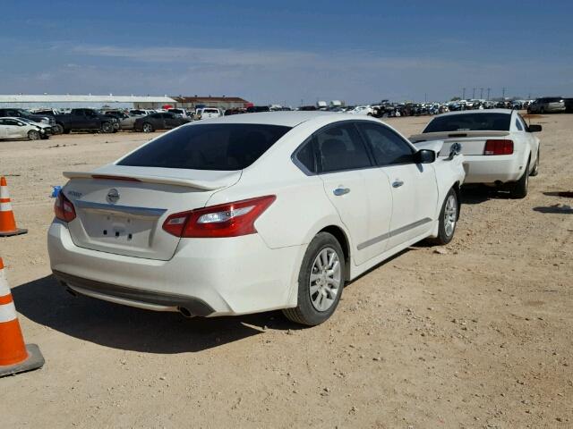 1N4AL3AP1HN310882 - 2017 NISSAN ALTIMA WHITE photo 4