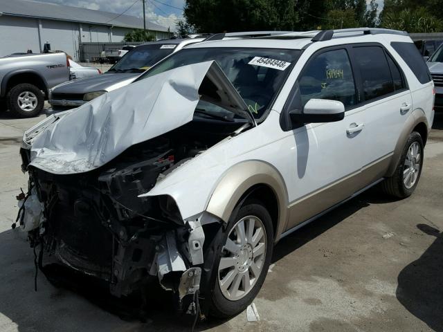 1FMDK07W68GA35937 - 2008 FORD TAURUS X E WHITE photo 2