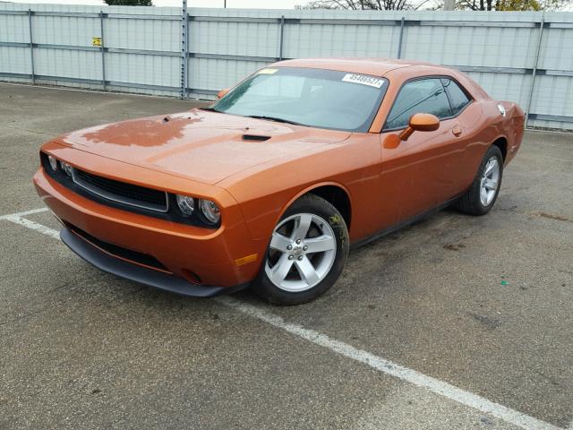 2B3CJ4DG2BH602925 - 2011 DODGE CHALLENGER ORANGE photo 2