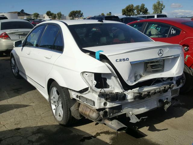 WDDGF4HB8DA756188 - 2013 MERCEDES-BENZ C 250 WHITE photo 3