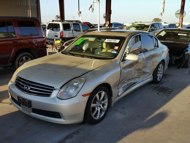 JNKCV51E85M221494 - 2005 INFINITI G35 GOLD photo 2