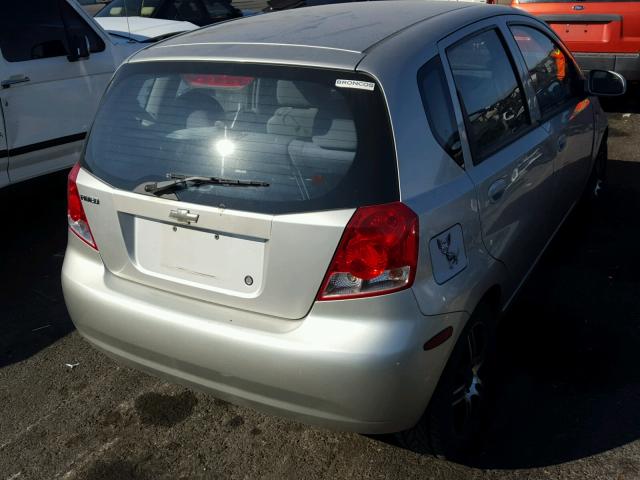 KL1TD62644B193678 - 2004 CHEVROLET AVEO SILVER photo 4