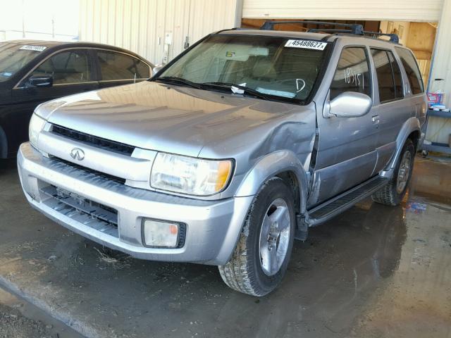 JNRDR09X93W251012 - 2003 INFINITI QX4 GRAY photo 2