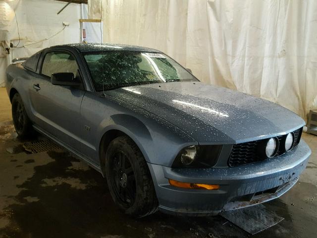 1ZVHT82H755222599 - 2005 FORD MUSTANG GT BLUE photo 1