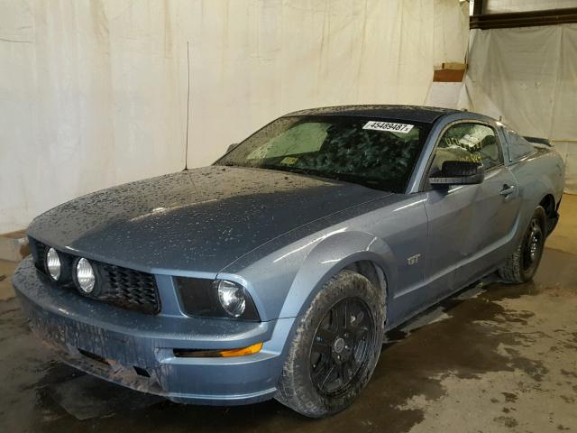 1ZVHT82H755222599 - 2005 FORD MUSTANG GT BLUE photo 2