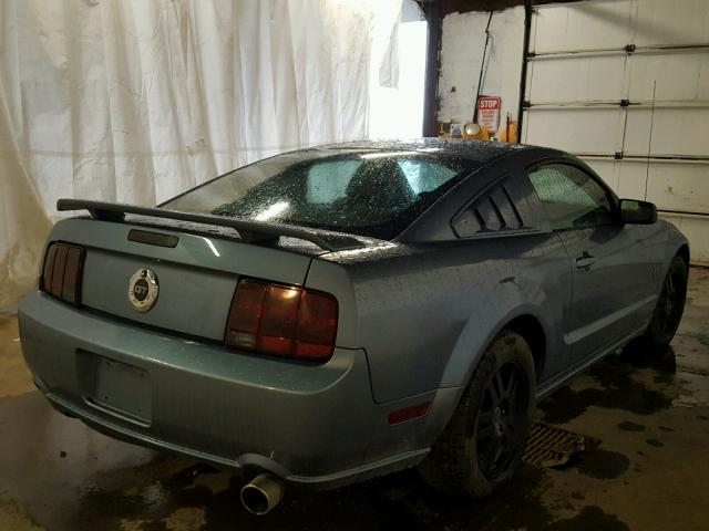 1ZVHT82H755222599 - 2005 FORD MUSTANG GT BLUE photo 4