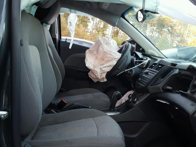 1G1JA5SH8D4193193 - 2013 CHEVROLET SONIC LS 灰色 照片 5