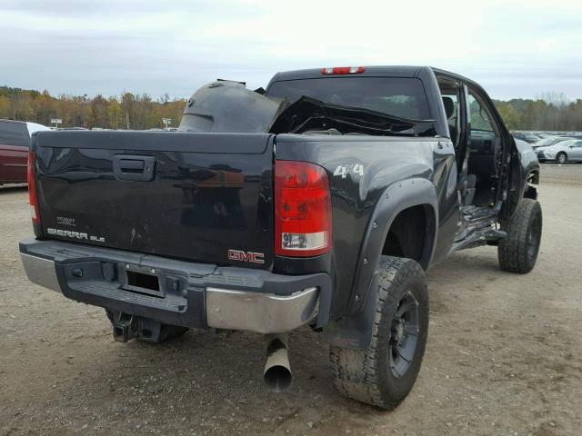 1GT120C88BF147912 - 2011 GMC SIERRA K25 BLACK photo 4