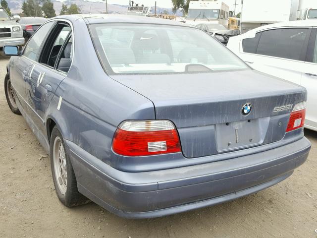 WBADT43461GF59088 - 2001 BMW 525 I AUTO BLUE photo 3