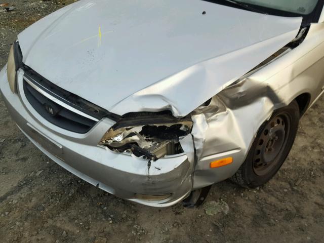 KNAFB161645141297 - 2004 KIA SPECTRA GS SILVER photo 9