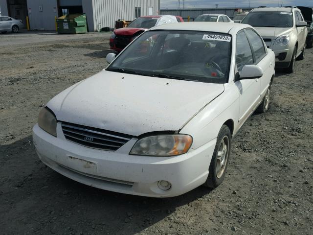 KNAFB121X35272740 - 2003 KIA SPECTRA BA WHITE photo 2