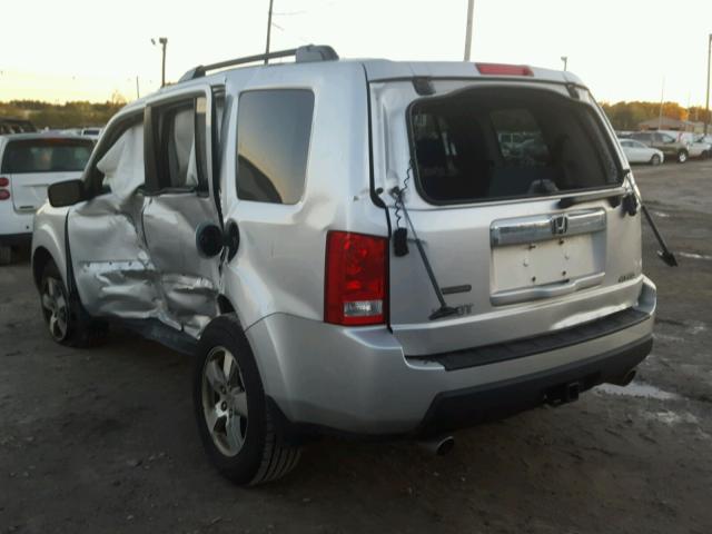 5FNYF48479B053339 - 2009 HONDA PILOT EX SILVER photo 3