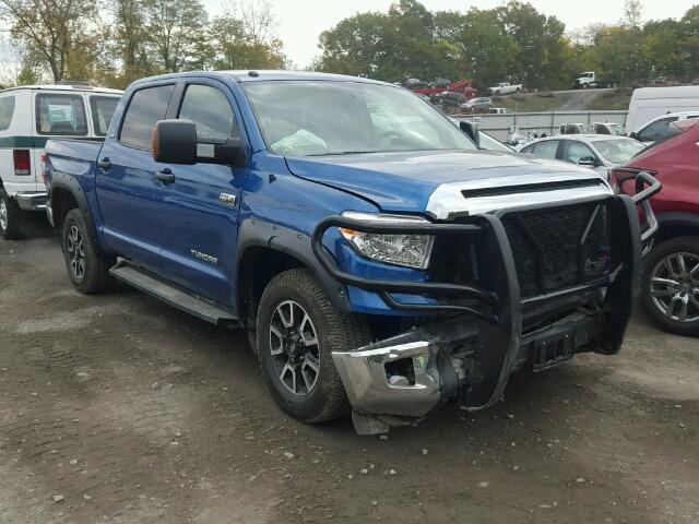 5TFDW5F18HX609210 - 2017 TOYOTA TUNDRA BLUE photo 1