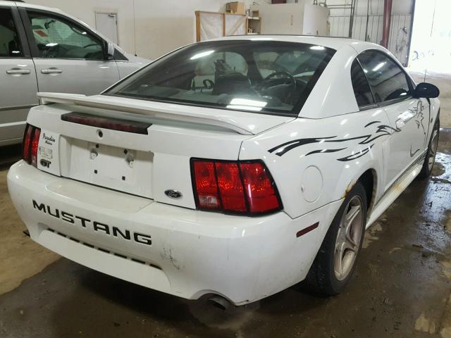 1FAFP42X5YF276258 - 2000 FORD MUSTANG GT WHITE photo 4