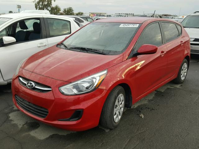 KMHCT5AE5FU203569 - 2015 HYUNDAI ACCENT GS RED photo 2