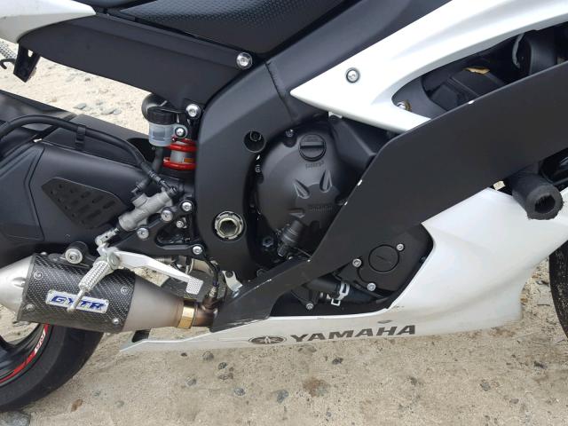 JYARJ16EXFA034555 - 2015 YAMAHA YZFR6 WHITE photo 7