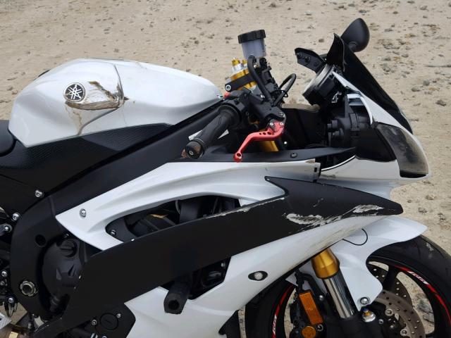 JYARJ16EXFA034555 - 2015 YAMAHA YZFR6 WHITE photo 9