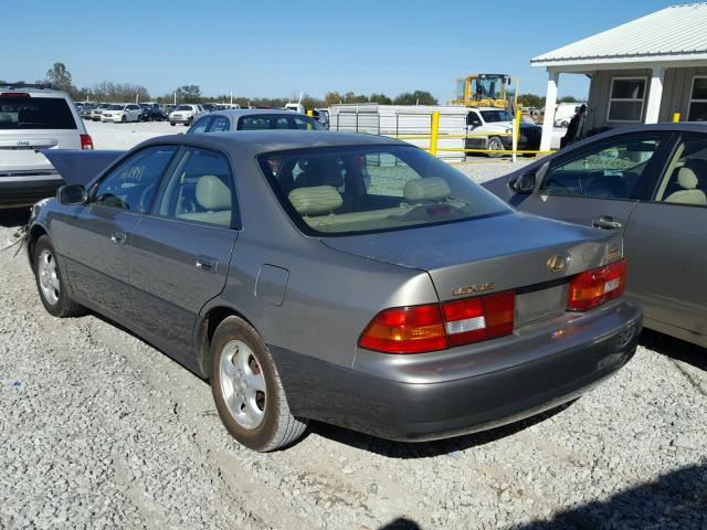 JT8BF22GXV0065019 - 1997 LEXUS ES 300 BROWN photo 3