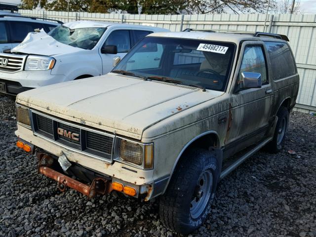 1CKGT18R8H8512841 - 1987 GMC JIMMY TAN photo 2