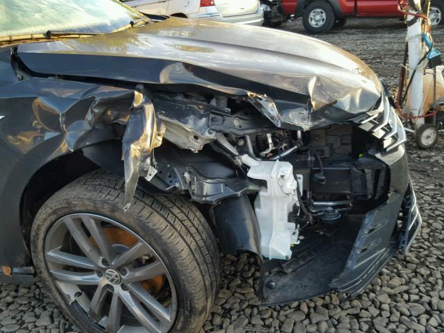 1VWDT7A35HC005258 - 2017 VOLKSWAGEN PASSAT R-L GRAY photo 9