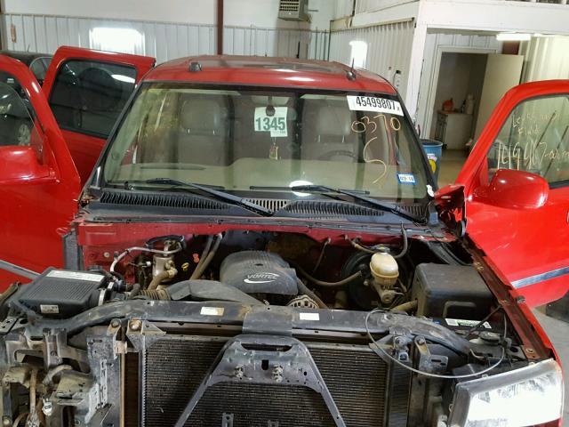 2GCEK13T951300370 - 2005 CHEVROLET SILVERADO RED photo 7