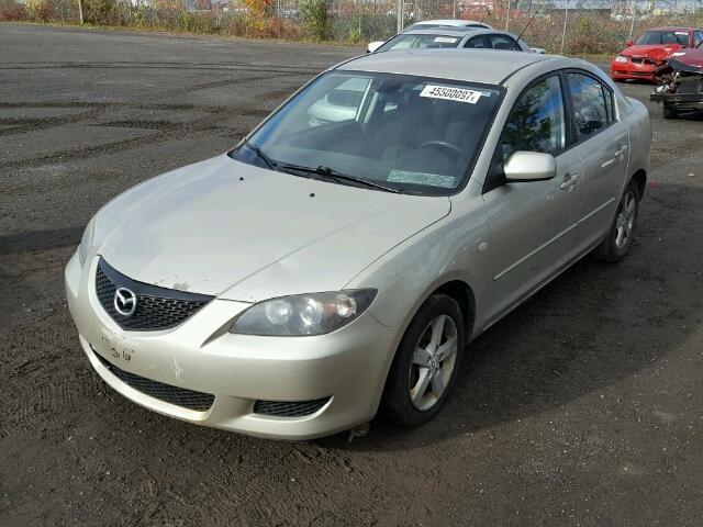 JM1BK12F661409343 - 2006 MAZDA 3 I BEIGE photo 2