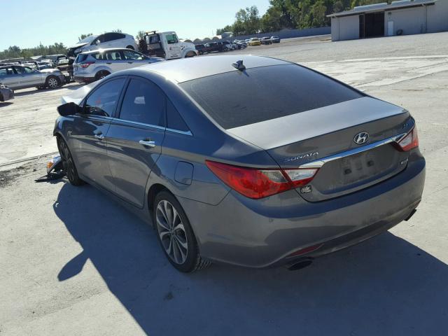 5NPEC4ABXDH699568 - 2013 HYUNDAI SONATA SE GRAY photo 3