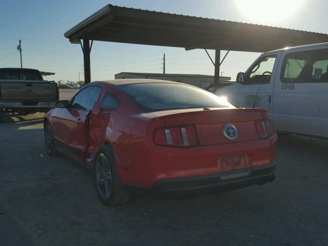 1ZVBP8AN5A5108094 - 2010 FORD MUSTANG RED photo 3