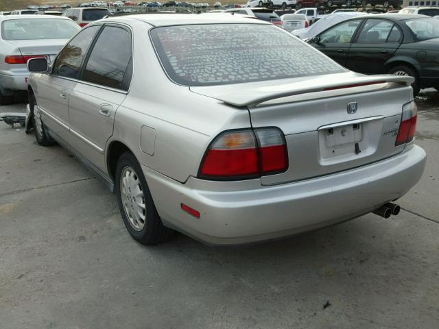 1HGCD5668VA277976 - 1997 HONDA ACCORD EX TAN photo 3