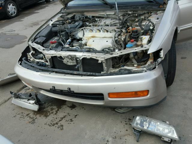 1HGCD5668VA277976 - 1997 HONDA ACCORD EX TAN photo 7