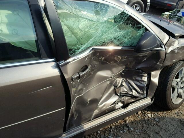 1G1ZB5E05CF276708 - 2012 CHEVROLET MALIBU LS ნაცრისფერი ფოტო 9