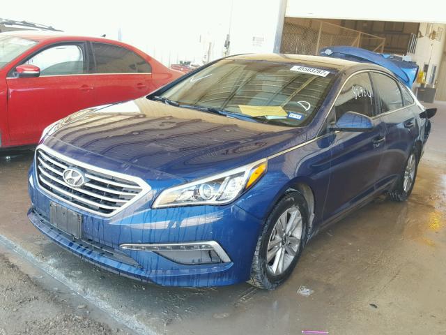 5NPE24AF1FH042201 - 2015 HYUNDAI SONATA SE BLUE photo 2