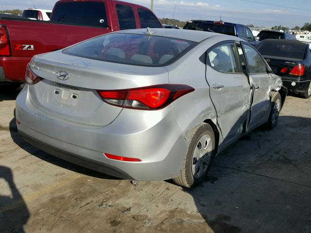 5NPDH4AE8GH750643 - 2016 HYUNDAI ELANTRA SILVER photo 4