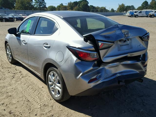 3MYDLBZV6GY126304 - 2016 TOYOTA SCION IA GRAY photo 3