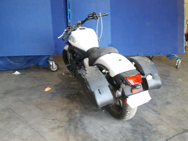 JKAENEA12FDA02312 - 2015 KAWASAKI EN650 A Weiß Foto 3