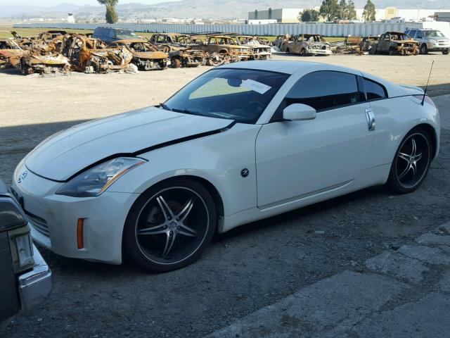 JN1AZ34E93T019962 - 2003 NISSAN 350Z COUPE WHITE photo 2