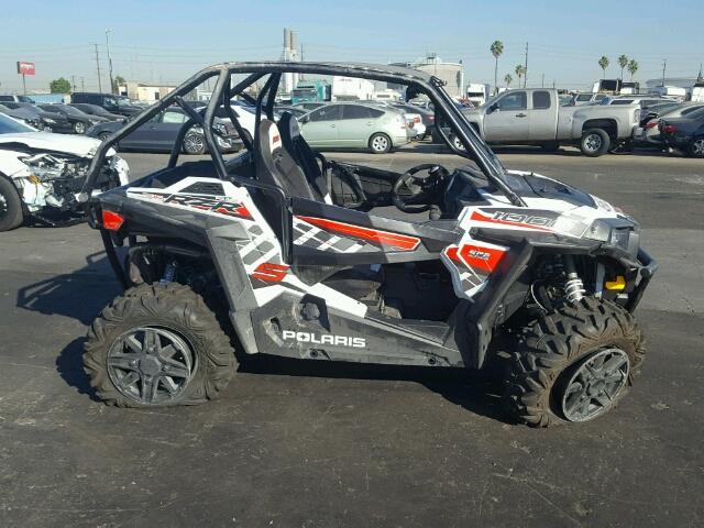 4XAVBE993GB332664 - 2016 POLARIS RZR S 1000 WHITE photo 9