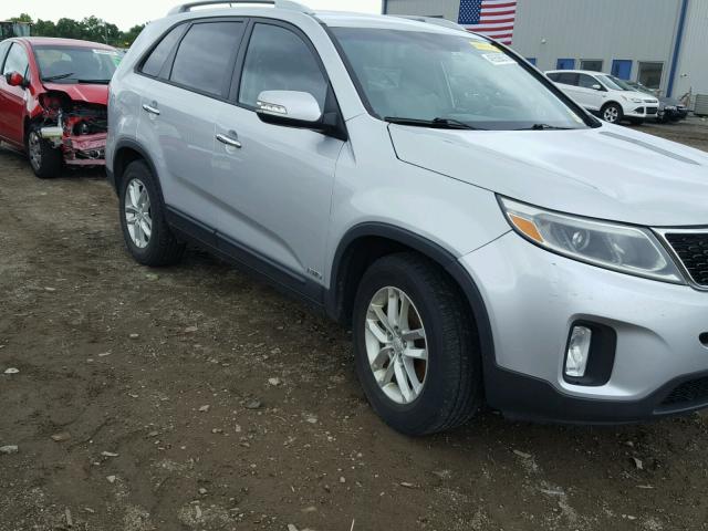 5XYKTCA65EG446621 - 2014 KIA SORENTO LX GRAY photo 9