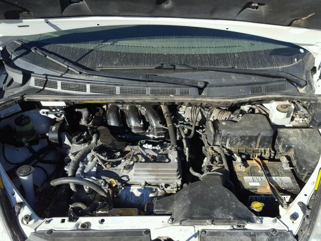 5TDYK4CC4AS325677 - 2010 TOYOTA SIENNA XLE WHITE photo 7