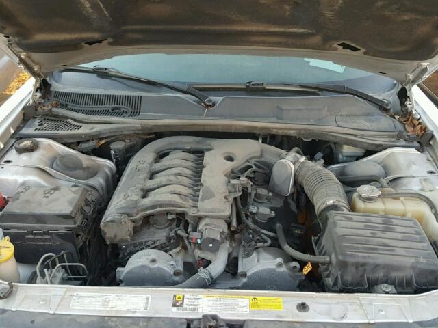 2B3LJ44V99H559029 - 2009 DODGE CHALLENGER SILVER photo 7