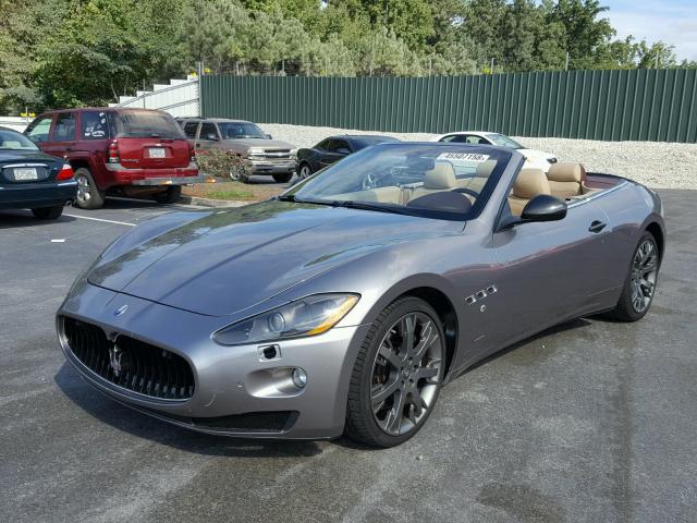 ZAM45KMA4B0055146 - 2011 MASERATI GRANTURISM GRAY photo 2