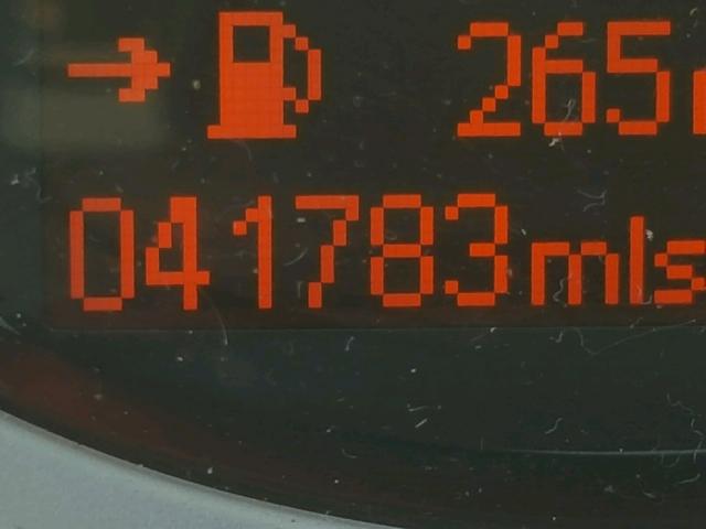 WMWMM3C53ATP93810 - 2010 MINI COOPER S C WHITE photo 8