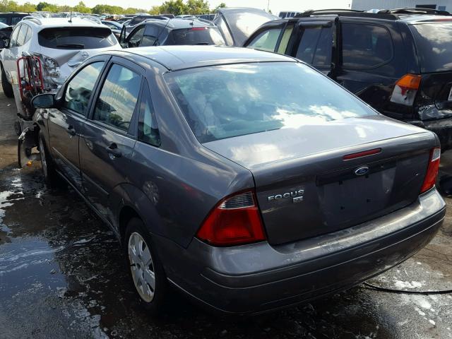1FAFP34N67W301267 - 2007 FORD FOCUS ZX4 GRAY photo 3
