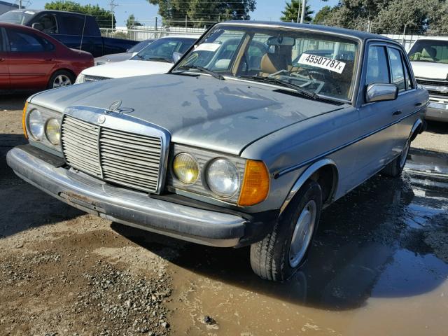 WDBAB23A0DB399743 - 1983 MERCEDES-BENZ 240 BLUE photo 2