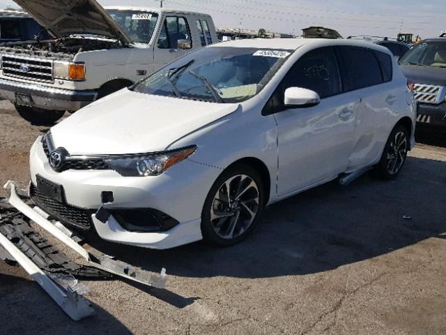 JTNKARJE6JJ561170 - 2018 TOYOTA COROLLA IM WHITE photo 2