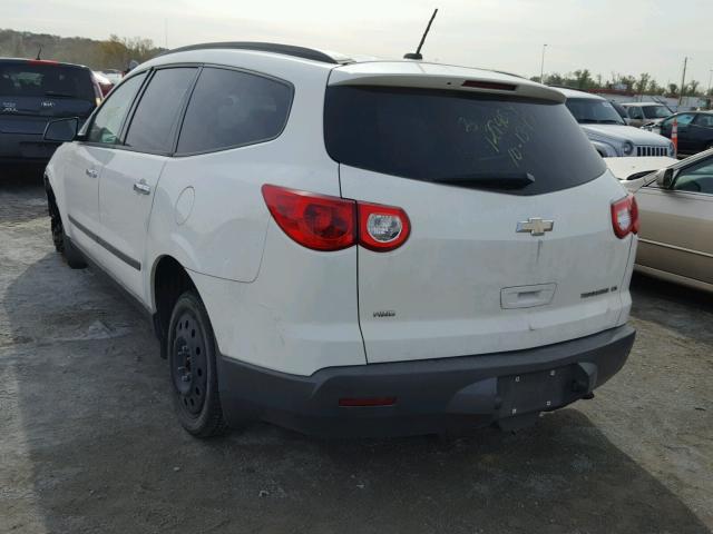 1GNKVEED5BJ100666 - 2011 CHEVROLET TRAVERSE L WHITE photo 3