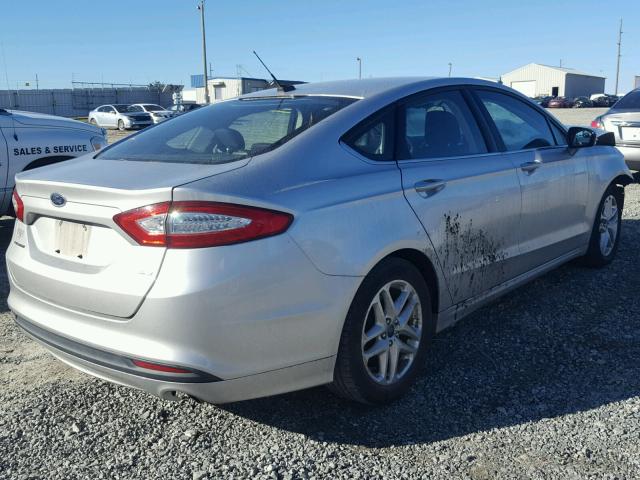 1FA6P0H72E5378263 - 2014 FORD FUSION SE SILVER photo 4