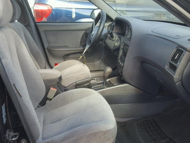 KMHDN46D05U003383 - 2005 HYUNDAI ELANTRA GL BLACK photo 5