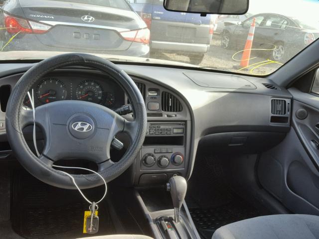 KMHDN46D05U003383 - 2005 HYUNDAI ELANTRA GL BLACK photo 9