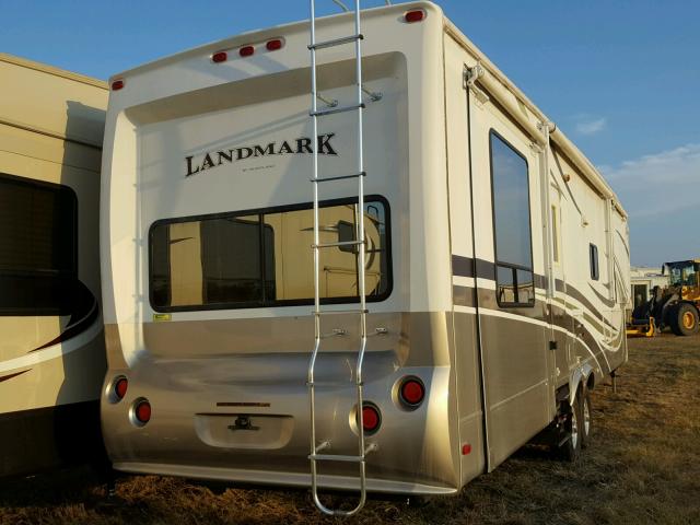 5SFBG39219E201055 - 2009 LAND ROVER TRAILER WHITE photo 4